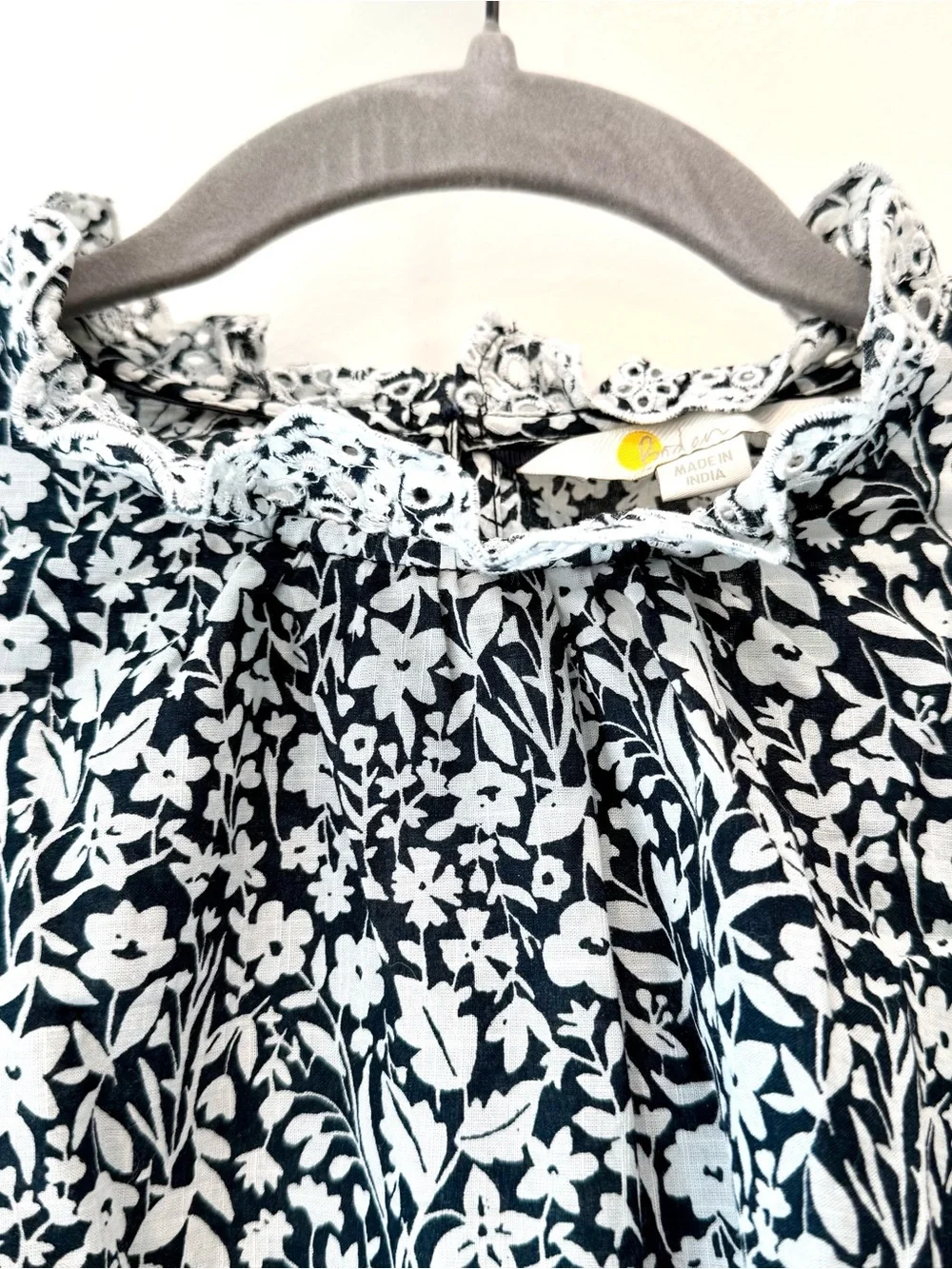 Boden Navy & White Floral Puff-Sleeve Blouse